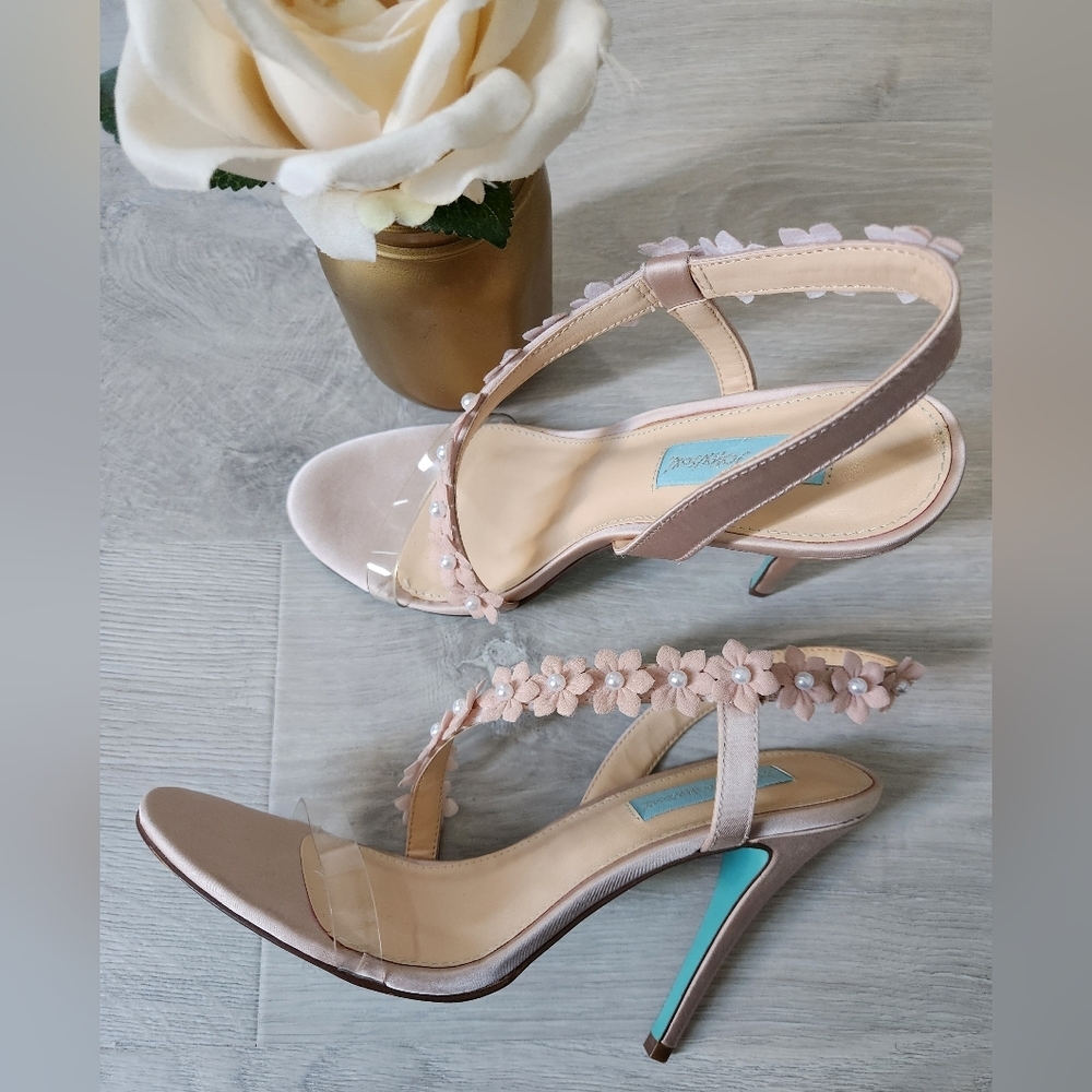 Blue By Betsey Johnson Floral Applique Cross-Strap Slingback Heels 9